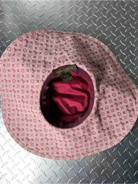 Louis Vuitton Vintage Monogram Sun Hat in Red - Picture 4 of 5